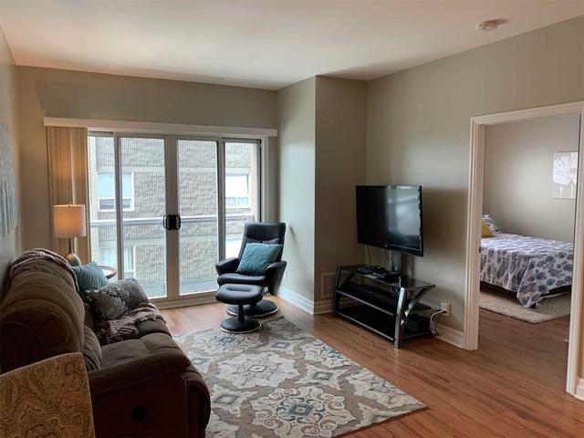 1002 - 44 Bond St W, Condo with 1 bedrooms, 1 bathrooms and 1 parking in Oshawa ON | Image 8