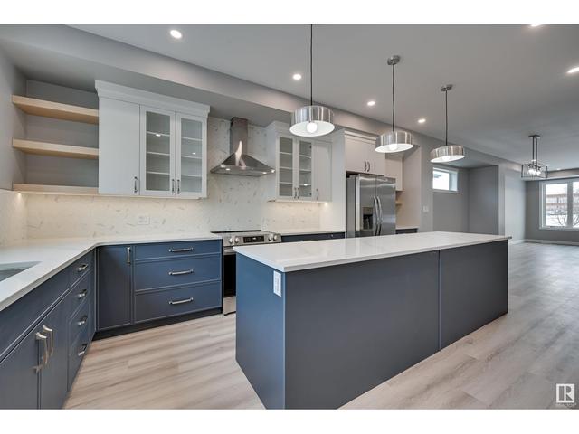 11444 70 St Nw Nw, House detached with 4 bedrooms, 3 bathrooms and 2 parking in Edmonton AB | Image 1