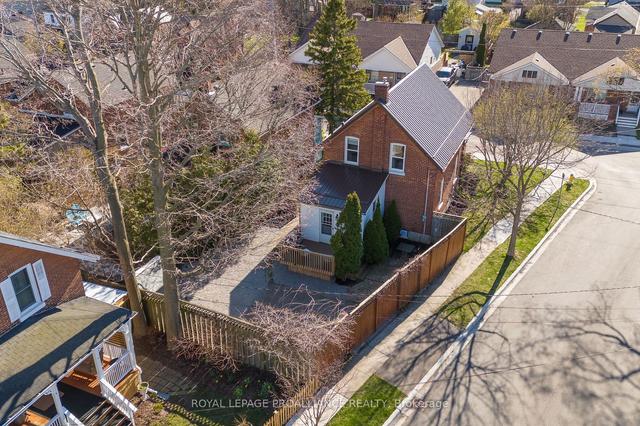 338 Mathew St, House detached with 3 bedrooms, 2 bathrooms and 1 parking in Cobourg ON | Image 14