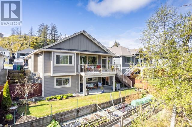 5866 Linyard Rd, House detached with 5 bedrooms, 4 bathrooms and 3 parking in Nanaimo BC | Image 4