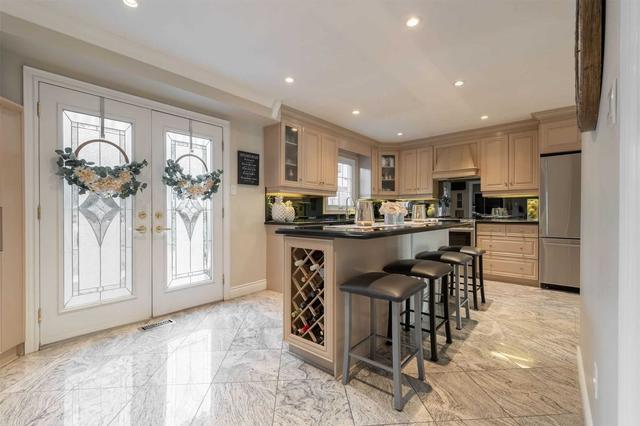 3272 Lady Slipper Crt, House detached with 5 bedrooms, 4 bathrooms and 6 parking in Mississauga ON | Image 34
