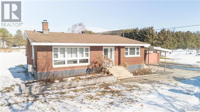 847 Rue Principale, House detached with 3 bedrooms, 1 bathrooms and null parking in Edmundston NB | Image 37