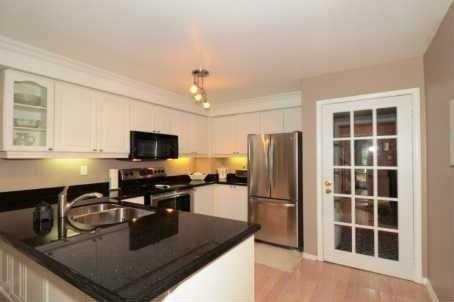 3278 Wilmar Cres, House detached with 3 bedrooms, 3 bathrooms and 2 parking in Mississauga ON | Image 5