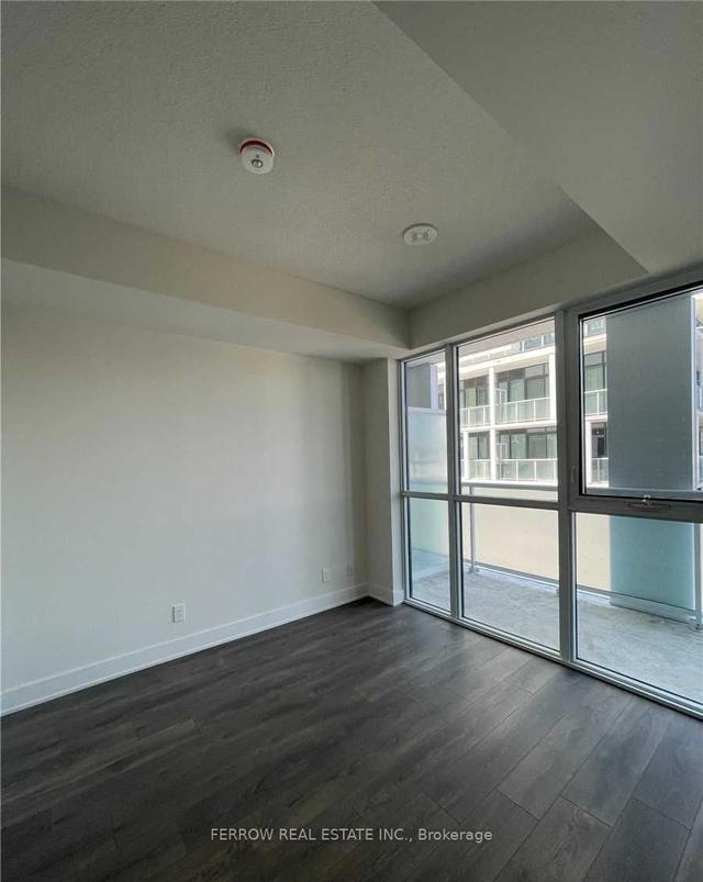 303 - 188 Fairview Mall Dr, Condo with 1 bedrooms, 2 bathrooms and 1 parking in Toronto ON | Image 3