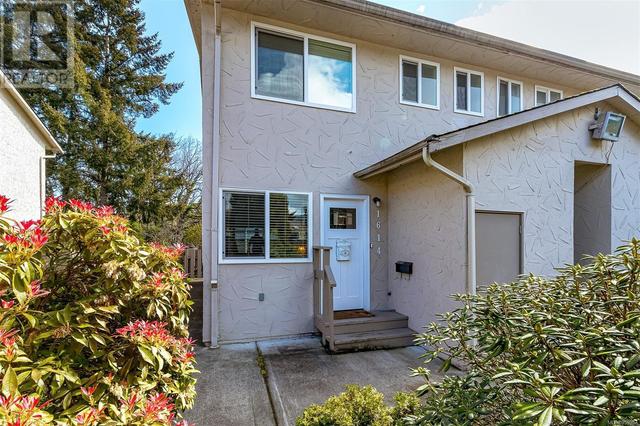 1614 Fuller St, House attached with 3 bedrooms, 3 bathrooms and 1 parking in Nanaimo BC | Image 1