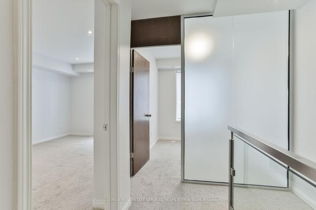 215 - 50 Joe Shuster Way, Townhouse with 3 bedrooms, 3 bathrooms and 1 parking in Toronto ON | Image 2
