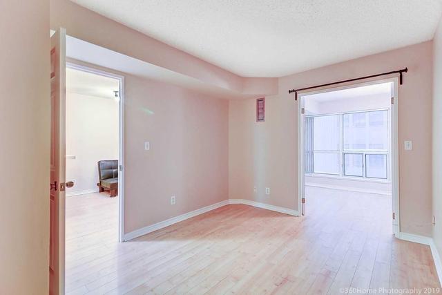 809 - 7 Carlton St, Condo with 1 bedrooms, 1 bathrooms and 1 parking in Toronto ON | Image 11