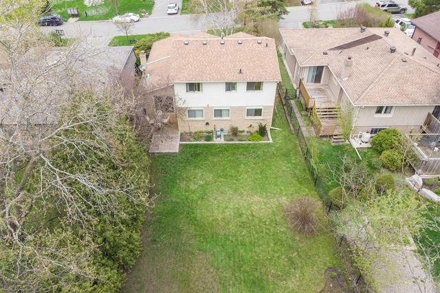 80 Hilltop Crt, House detached with 4 bedrooms, 3 bathrooms and 4 parking in Caledon ON | Image 19