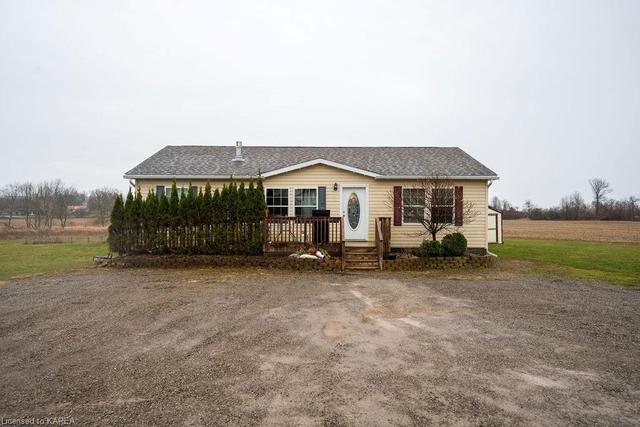 106448 Hwy 7 Highway, House detached with 3 bedrooms, 2 bathrooms and 8 parking in Madoc ON | Card Image