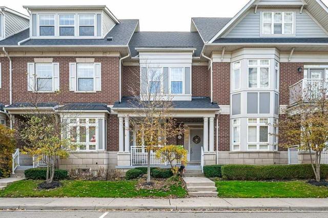 33 Compass Way, Townhouse with 3 bedrooms, 2 bathrooms and 3.5 parking in Mississauga ON | Card Image