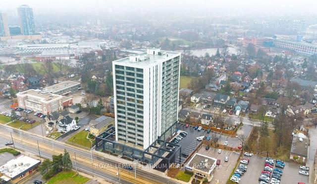 1310 - 741 King St W, Condo with 0 bedrooms, 1 bathrooms and 0 parking in Kitchener ON | Image 3