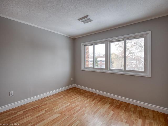 78 - 121 University Avenue E, House attached with 5 bedrooms, 2 bathrooms and 1 parking in Waterloo ON | Image 22