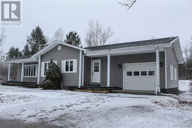 983 - 565 Route, House detached with 2 bedrooms, 2 bathrooms and null parking in Kent NB | Image 3