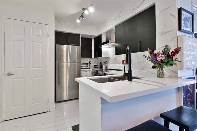 1002 - 1369 Bloor St W, Condo with 1 bedrooms, 1 bathrooms and 1 parking in Toronto ON | Image 32