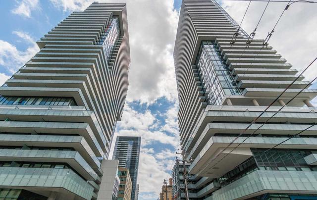 1807 - 161 Roehampton Ave, Condo with 2 bedrooms, 2 bathrooms and 1 parking in Toronto ON | Image 23