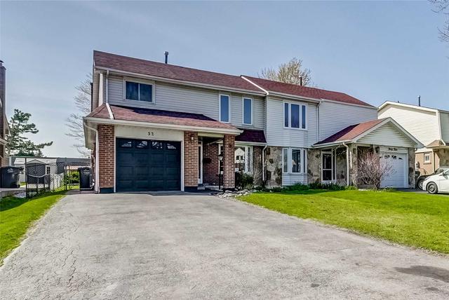 32 Lawndale Cres, House semidetached with 3 bedrooms, 3 bathrooms and 4 parking in Brampton ON | Image 23