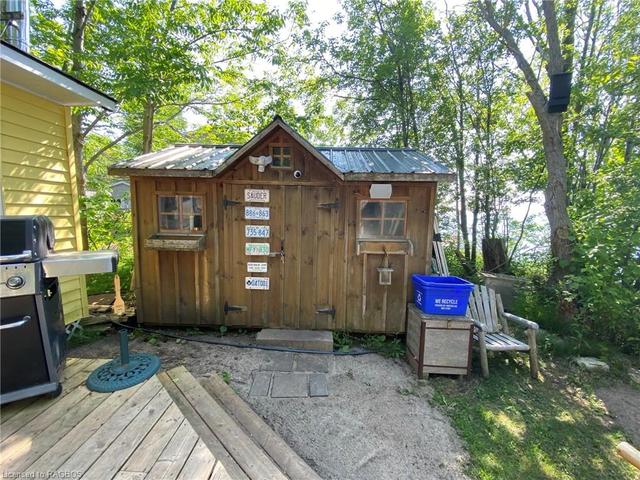 809 Bruce Road 13, House detached with 2 bedrooms, 1 bathrooms and 6 parking in Saugeen 29 ON | Image 2