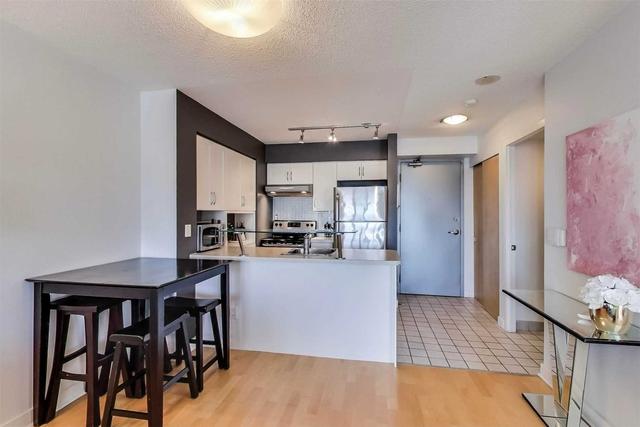 1102 - 255 Richmond St E, Condo with 1 bedrooms, 1 bathrooms and 1 parking in Toronto ON | Image 4