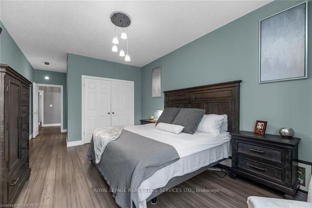 82 Twentyplace Blvd, Townhouse with 3 bedrooms, 3 bathrooms and 2 parking in Hamilton ON | Image 9
