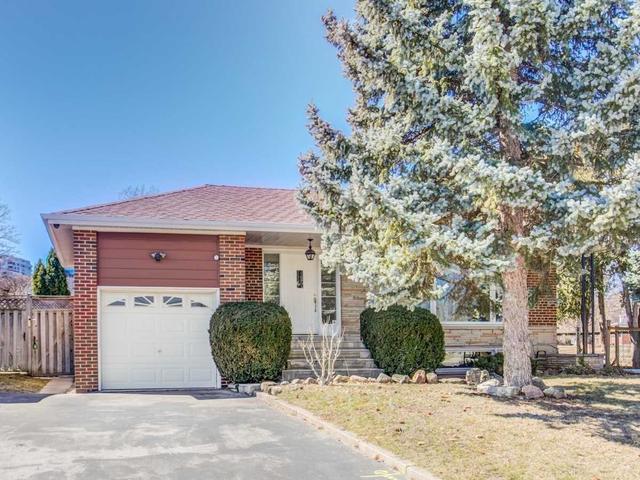 2 Bowerbank Dr, House detached with 3 bedrooms, 2 bathrooms and 5 parking in Toronto ON | Image 12