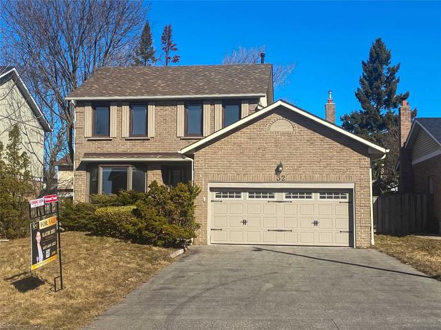 32 Winston Cres, House detached with 3 bedrooms, 2 bathrooms and 6 parking in Whitby ON | Image 1