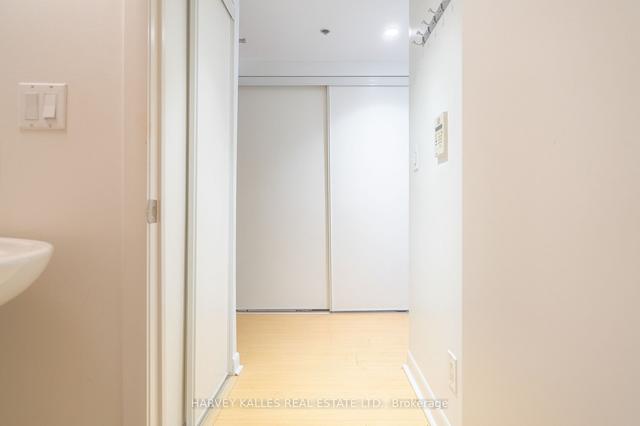 617 - 210 Victoria St, Condo with 0 bedrooms, 1 bathrooms and 0 parking in Toronto ON | Image 3