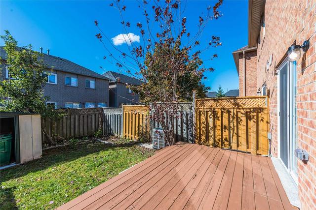 4 Brocklebank Crt, House attached with 3 bedrooms, 2 bathrooms and 2 parking in Brampton ON | Image 8