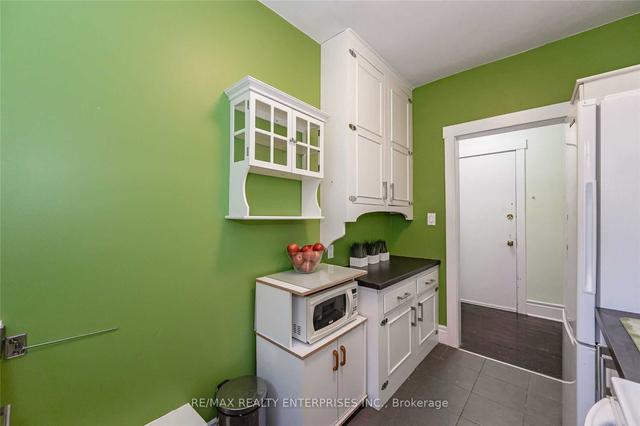 6 - 285 King St W, Condo with 2 bedrooms, 1 bathrooms and 0 parking in Hamilton ON | Image 11