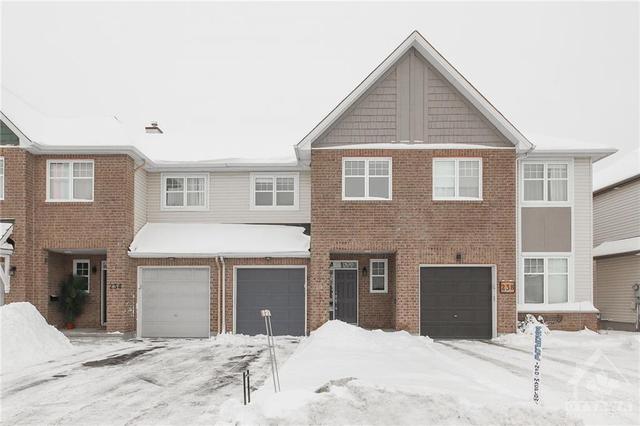 236 Meadowlilly Road, Townhouse with 3 bedrooms, 3 bathrooms and 3 parking in Ottawa ON | Card Image
