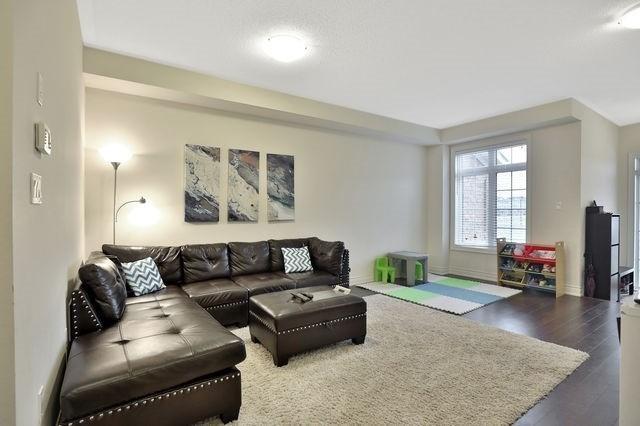 436 Wheat Boom Dr, House attached with 3 bedrooms, 3 bathrooms and 1 parking in Oakville ON | Image 3