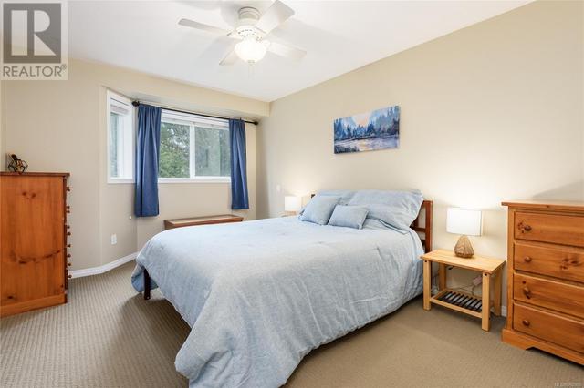2 - 2882 Piercy Ave, House attached with 3 bedrooms, 2 bathrooms and 1 parking in Courtenay BC | Image 23