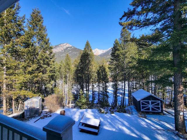 8096 Duby Road, House detached with 3 bedrooms, 2 bathrooms and null parking in East Kootenay G BC | Image 25
