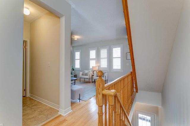 35 Philpott Gdns, Townhouse with 3 bedrooms, 3 bathrooms and 1 parking in Toronto ON | Image 21