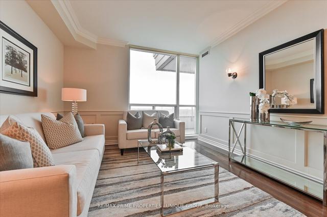 1403 - 8 Covington Rd, Condo with 2 bedrooms, 2 bathrooms and 1 parking in Toronto ON | Image 3