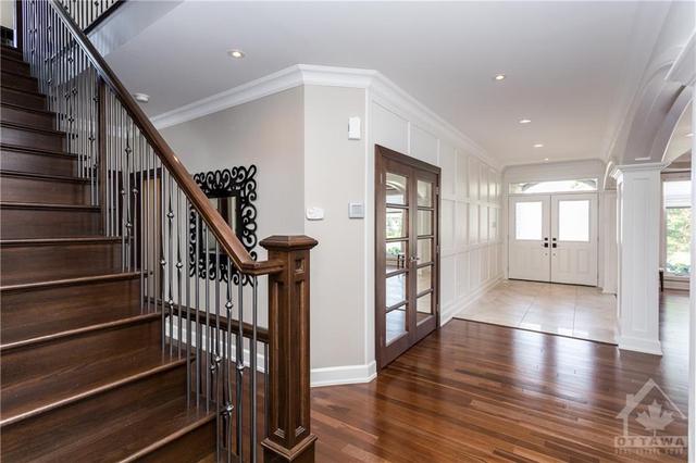 220 Trailgate Street, House detached with 5 bedrooms, 5 bathrooms and 6 parking in Ottawa ON | Image 4