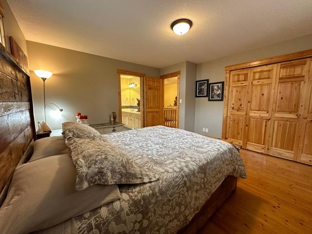 4539 Columbia Place, House detached with 3 bedrooms, 3 bathrooms and null parking in East Kootenay F BC | Image 16