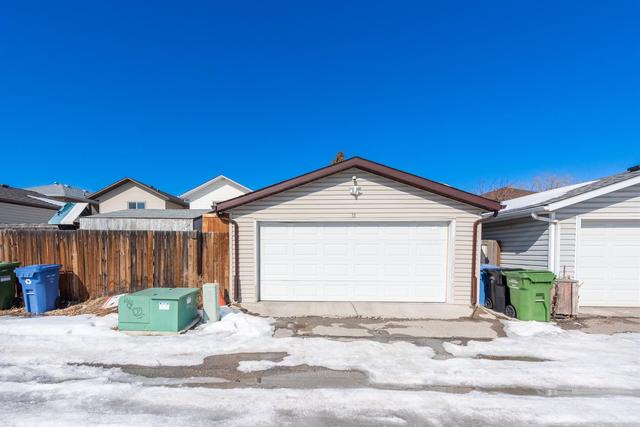 33 Martinridge Way Ne, House detached with 3 bedrooms, 2 bathrooms and 4 parking in Calgary AB | Image 32