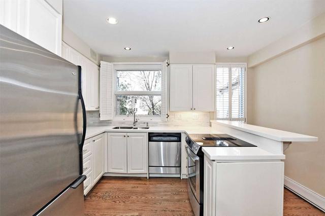 49 Kimbark Blvd, House detached with 4 bedrooms, 4 bathrooms and 4 parking in Toronto ON | Image 8
