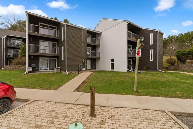 215 - 1102 Horseshoe Valley Rd W, Condo with 1 bedrooms, 1 bathrooms and 1 parking in Oro Medonte ON | Image 1