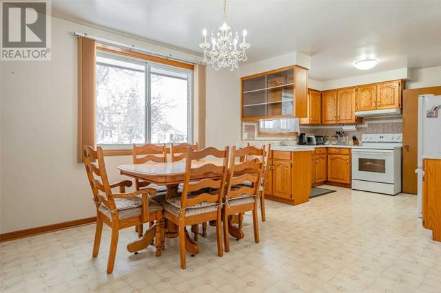 1069 Line 1 Rd, House detached with 3 bedrooms, 2 bathrooms and 5 parking in Niagara on the Lake ON | Image 20