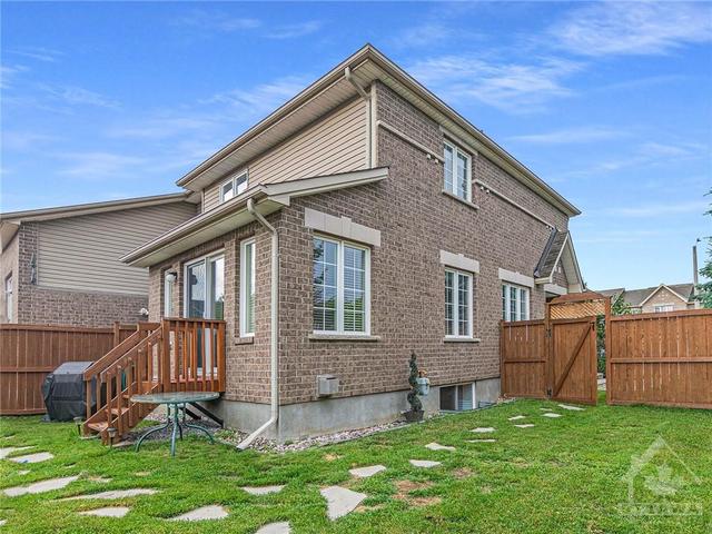 301 Grey Seal Circle, Townhouse with 3 bedrooms, 3 bathrooms and 4 parking in Ottawa ON | Image 23