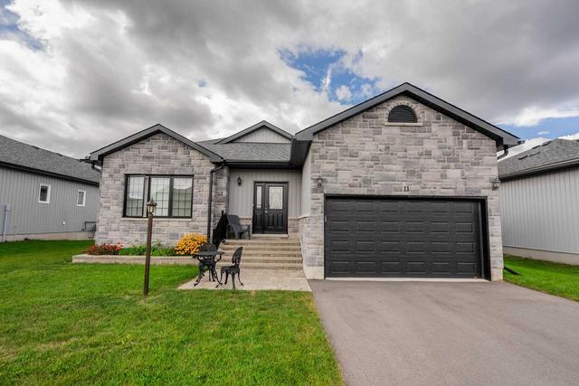 11 Dorchester Dr, House detached with 2 bedrooms, 3 bathrooms and 3 parking in Prince Edward County ON | Image 1