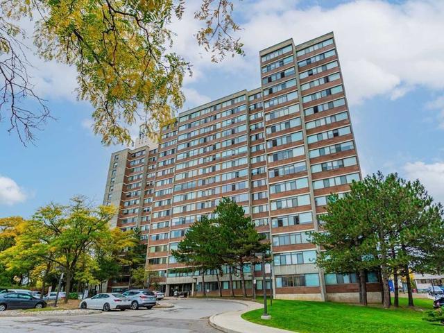 507 - 3000 Bathurst St E, Condo with 3 bedrooms, 2 bathrooms and 1 parking in Toronto ON | Card Image