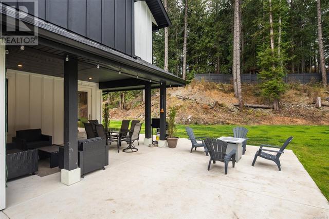 657 Gowlland Rd, House detached with 4 bedrooms, 3 bathrooms and 10 parking in Highlands BC | Image 48