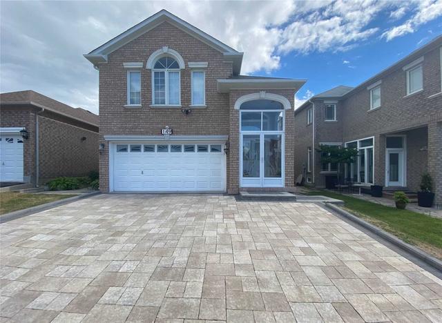 149 Toporowski (Bsmt) Ave, House detached with 2 bedrooms, 1 bathrooms and 1 parking in Richmond Hill ON | Card Image