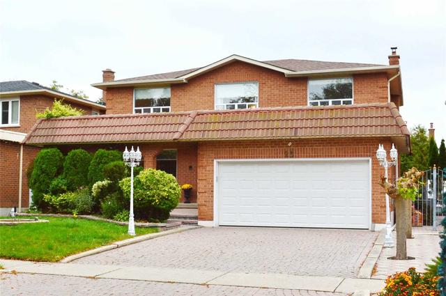 23 Arrowhead Dr, House detached with 4 bedrooms, 4 bathrooms and 6 parking in Vaughan ON | Card Image