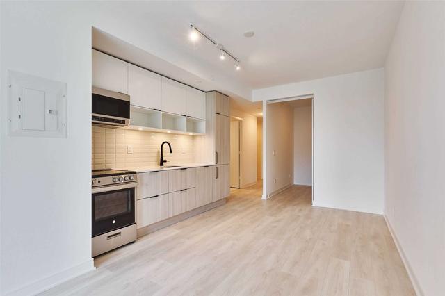 s560 - 180 Mill St, Condo with 2 bedrooms, 2 bathrooms and 0 parking in Toronto ON | Image 2
