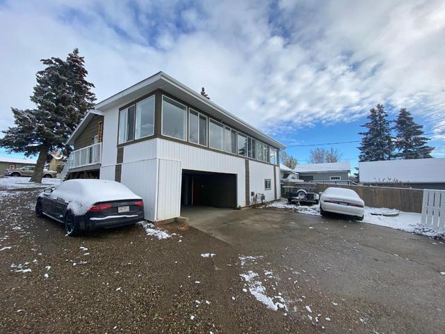 317 100a Avenue, House detached with 4 bedrooms, 2 bathrooms and 1 parking in Dawson Creek BC | Image 29