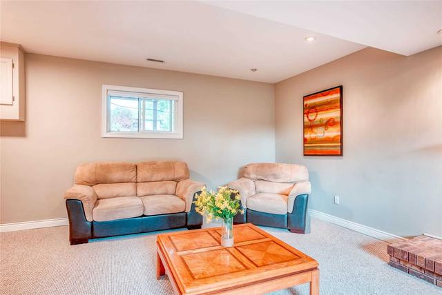 73 Gablewood Cres, House detached with 3 bedrooms, 2 bathrooms and 5 parking in London ON | Image 11