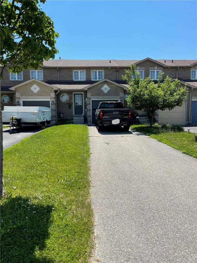 21 Coronation Pkwy, House attached with 3 bedrooms, 2 bathrooms and 4 parking in Barrie ON | Image 6